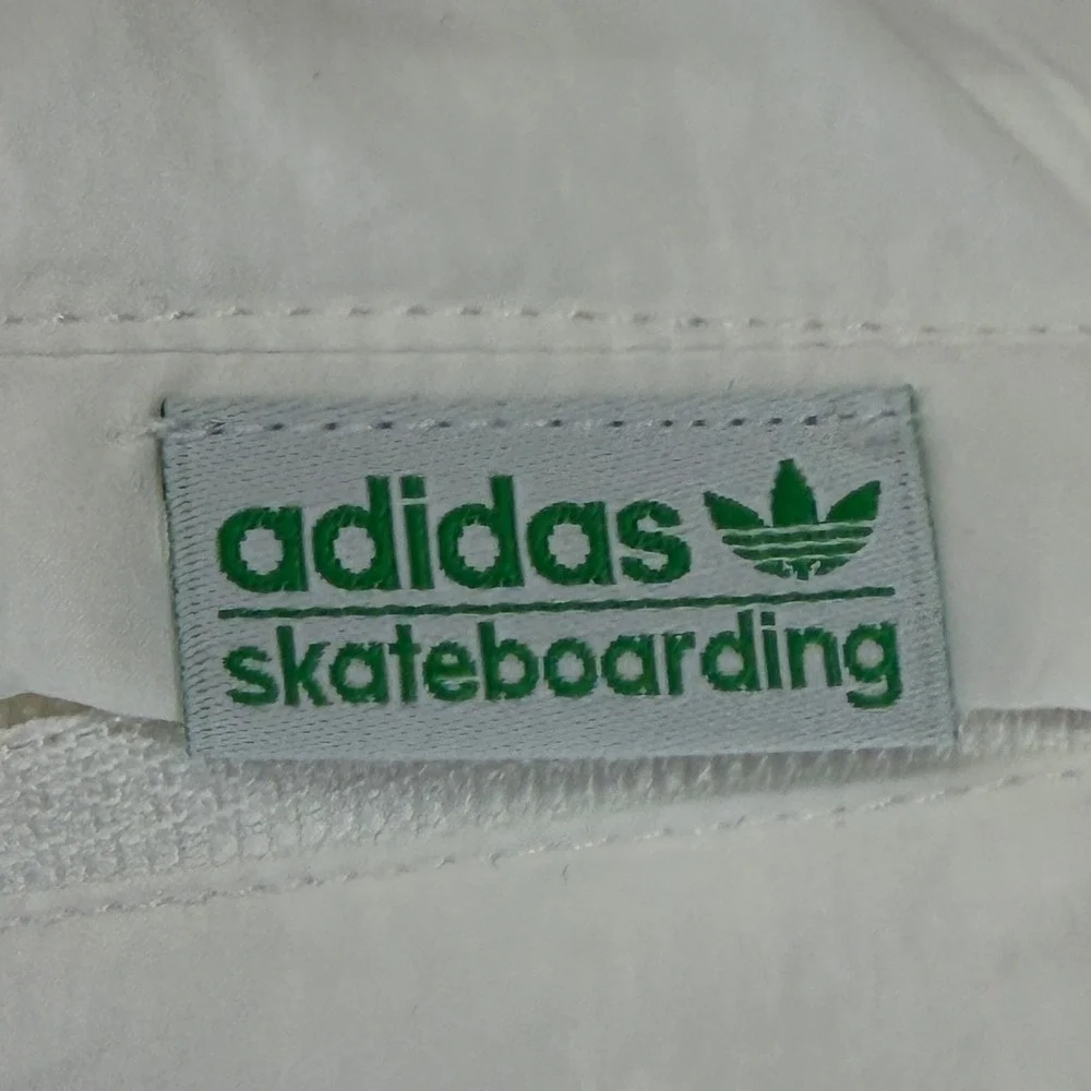 Adidas Shorts Mens L BS2821 White Green Helas Skateboarding Striped GOOD